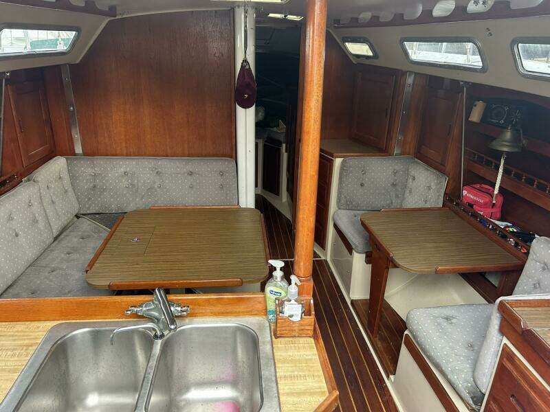 1985 Catalina 36