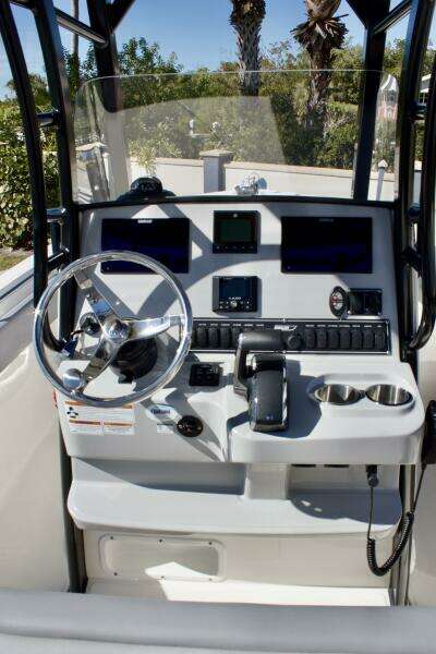 2022 Boston Whaler 230 Outrage