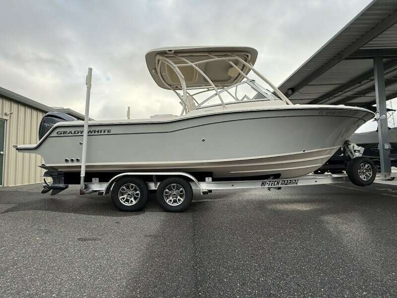 2022 Grady-White 