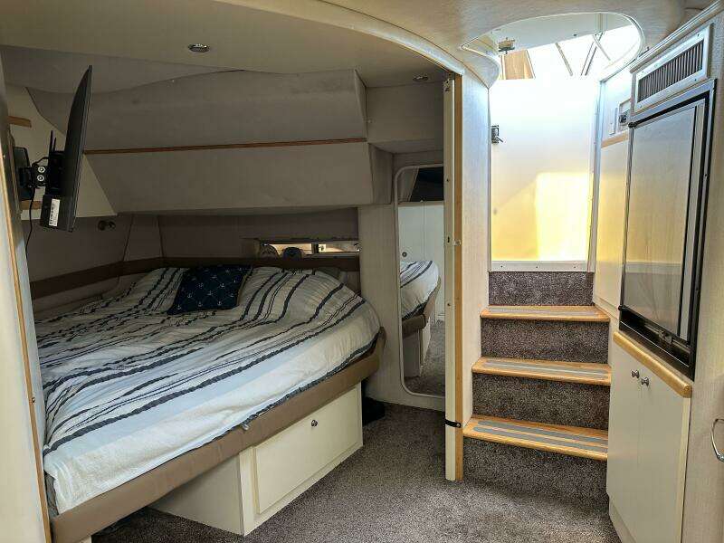 1995 Cruisers 3570 Esprit