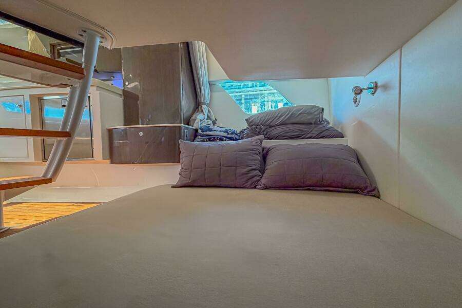 2018 Intrepid 407 Cuddy