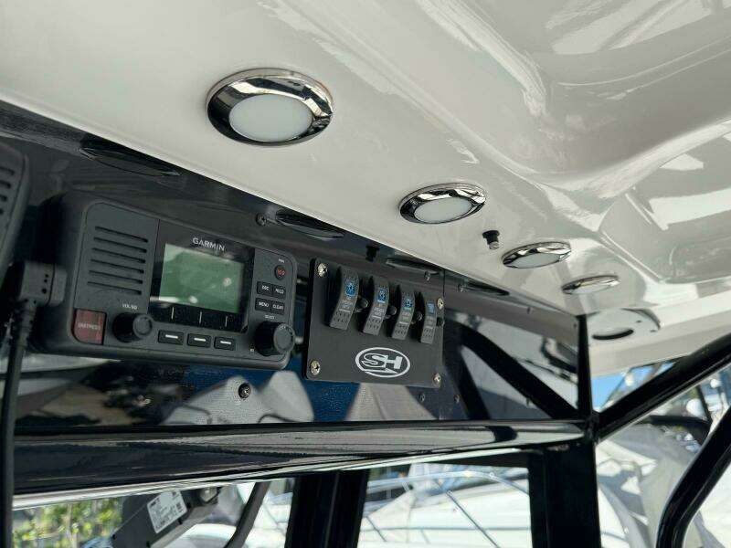 2022 Sea Hunt 27 Gamefish Forward Seating