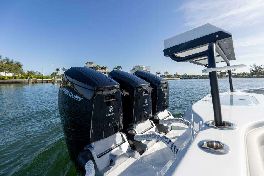 2023 Yellowfin 42 OFFSHORE