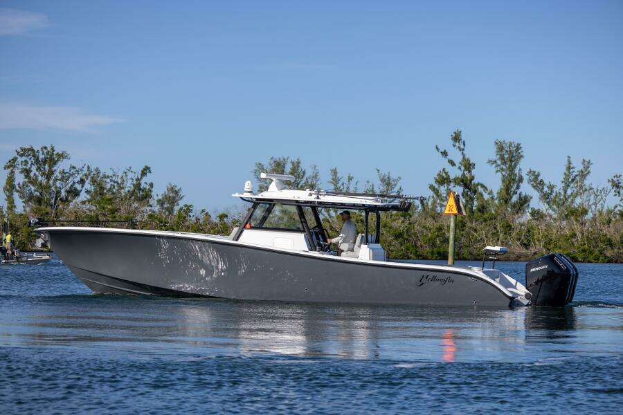 2023 Yellowfin 42 OFFSHORE
