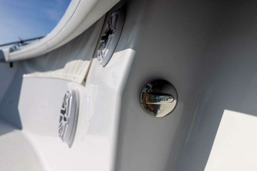 2023 Yellowfin 42 OFFSHORE