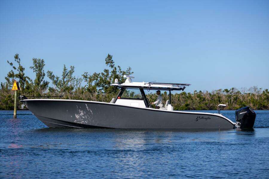 2023 Yellowfin 42 OFFSHORE