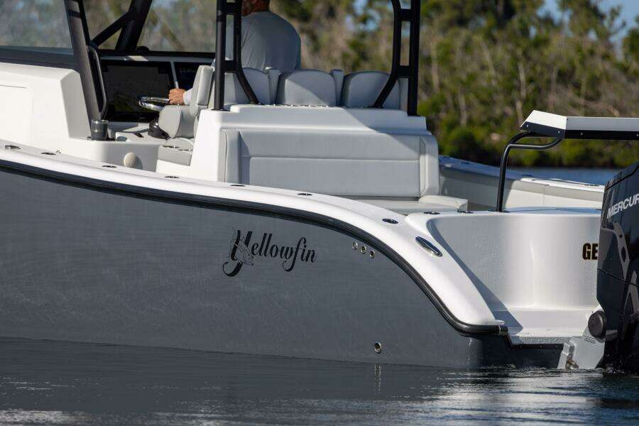 2023 Yellowfin 42 OFFSHORE