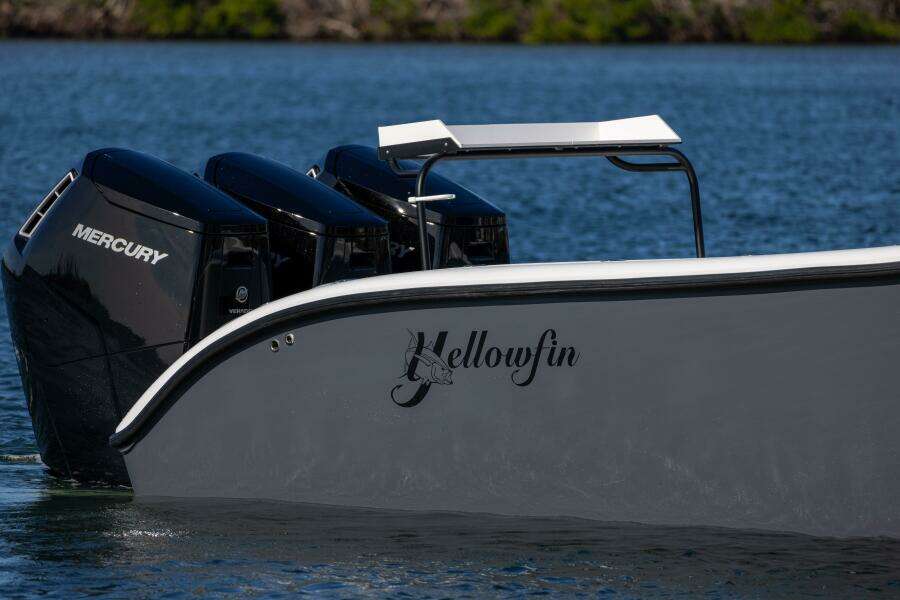 2023 Yellowfin 42 OFFSHORE