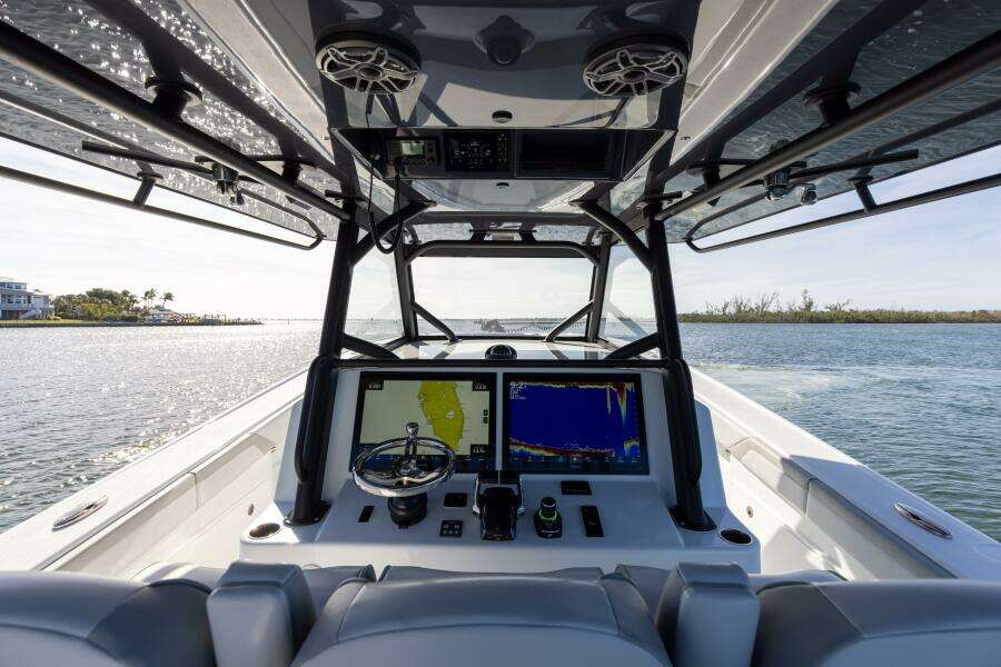 2023 Yellowfin 42 OFFSHORE