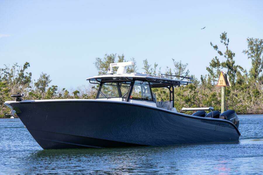 2023 Yellowfin 42 OFFSHORE