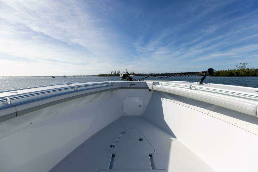 2023 Yellowfin 42 OFFSHORE