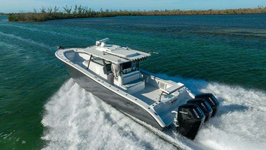 2023 Yellowfin 42 OFFSHORE