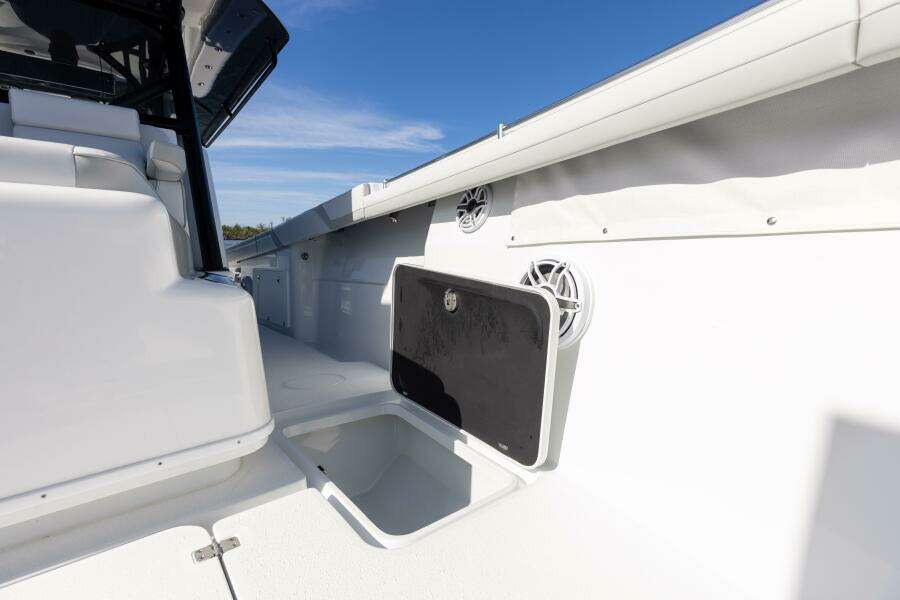 2023 Yellowfin 42 OFFSHORE