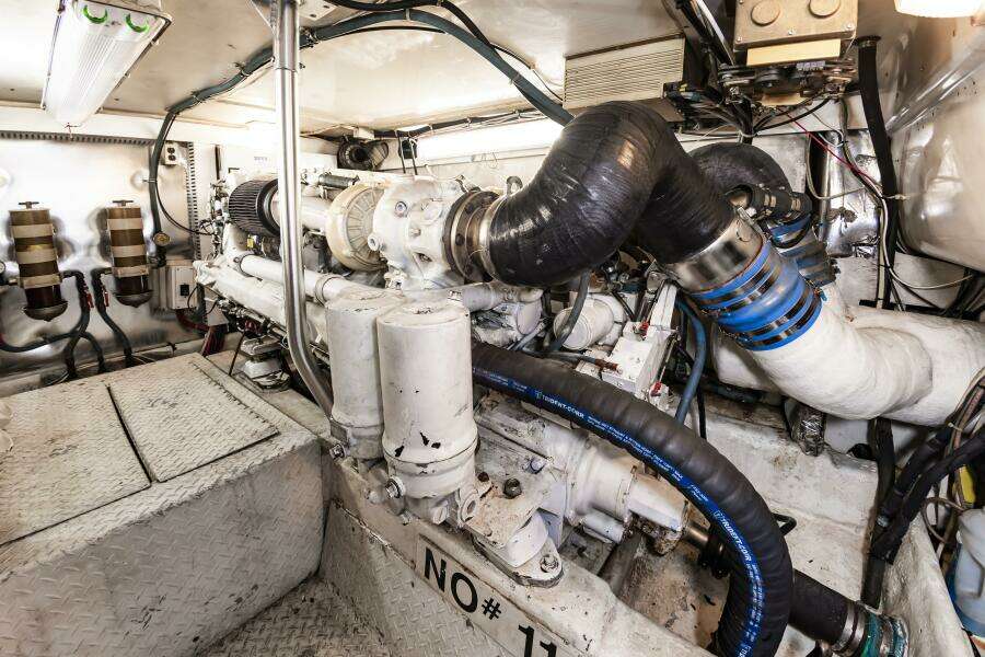 2001 Ocean Yachts 52 SUPER SPORT