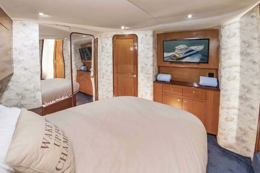 2001 Ocean Yachts 52 SUPER SPORT