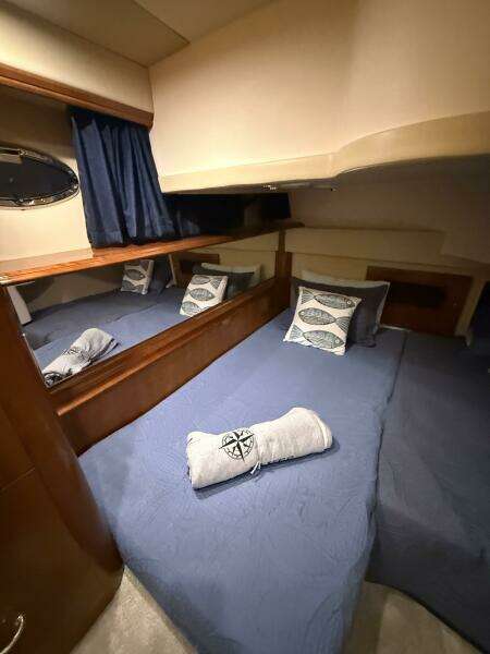 2004 Carver 460 voyager