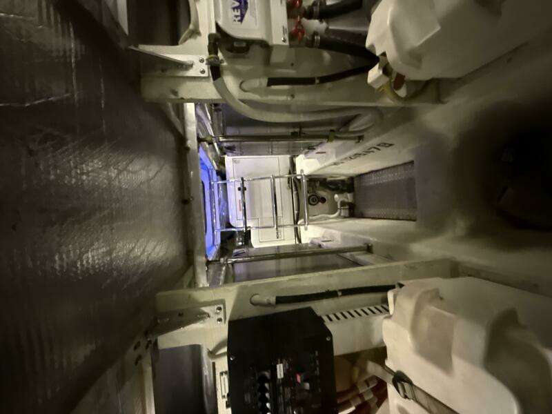 2004 Carver 460 voyager