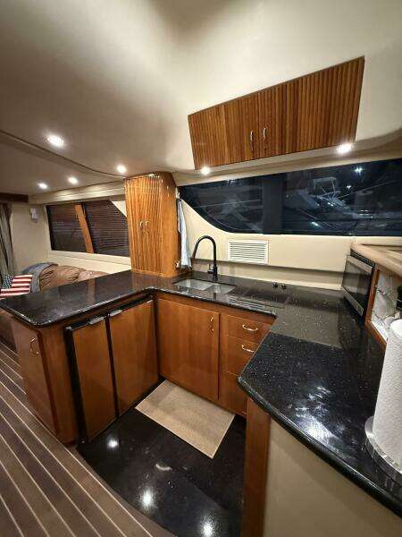 2004 Carver 460 voyager