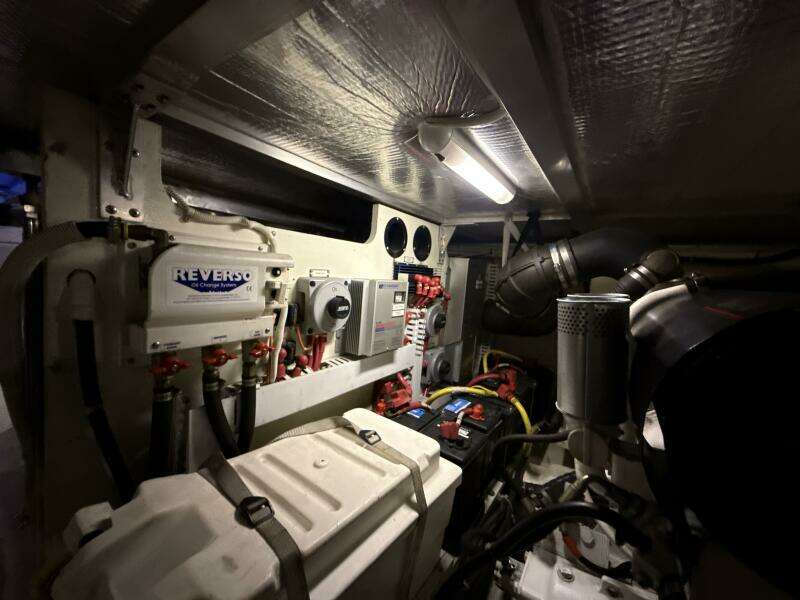 2004 Carver 460 voyager