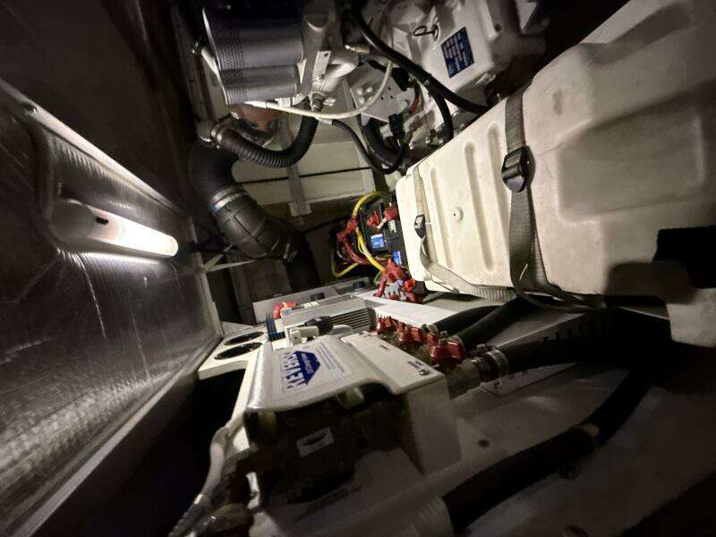 2004 Carver 460 voyager