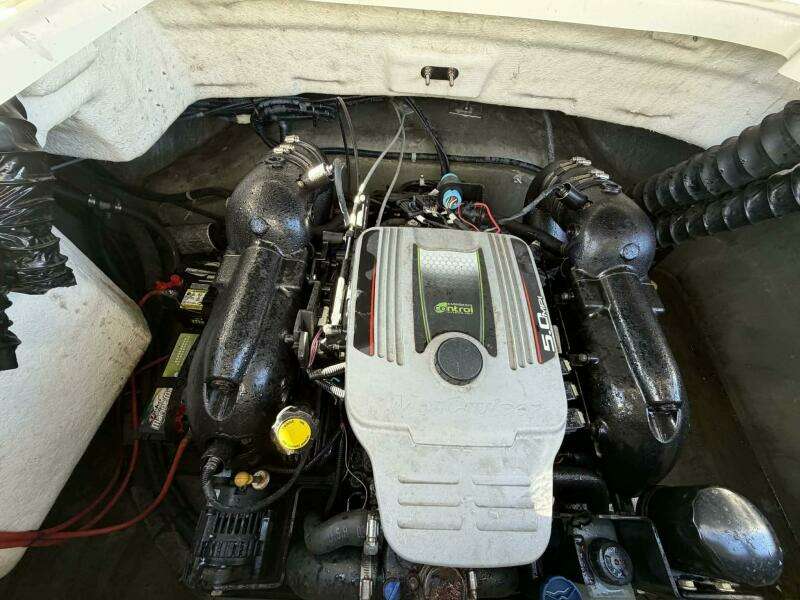 2015 Larson LX 225S IO