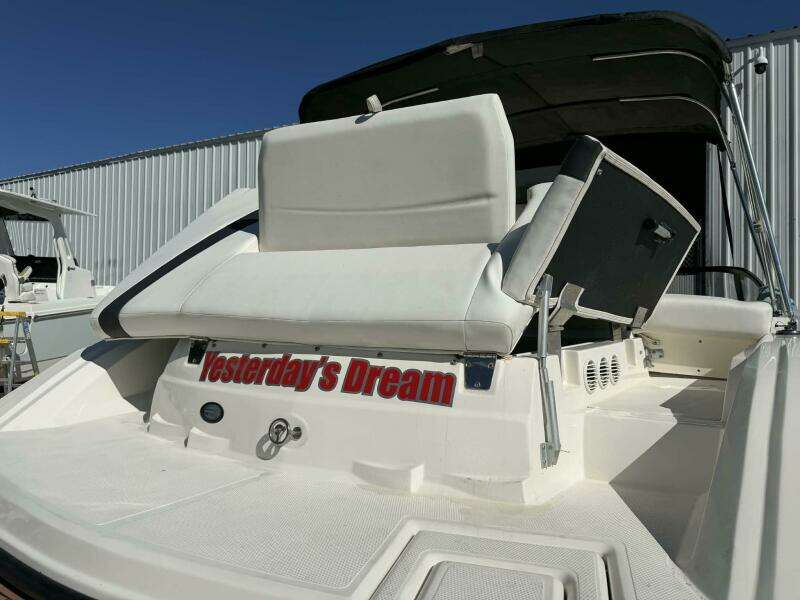 2015 Larson LX 225S IO