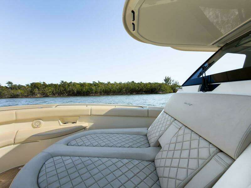 2019 Chris-Craft Catalina 30