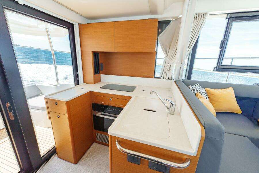 2025 Beneteau 