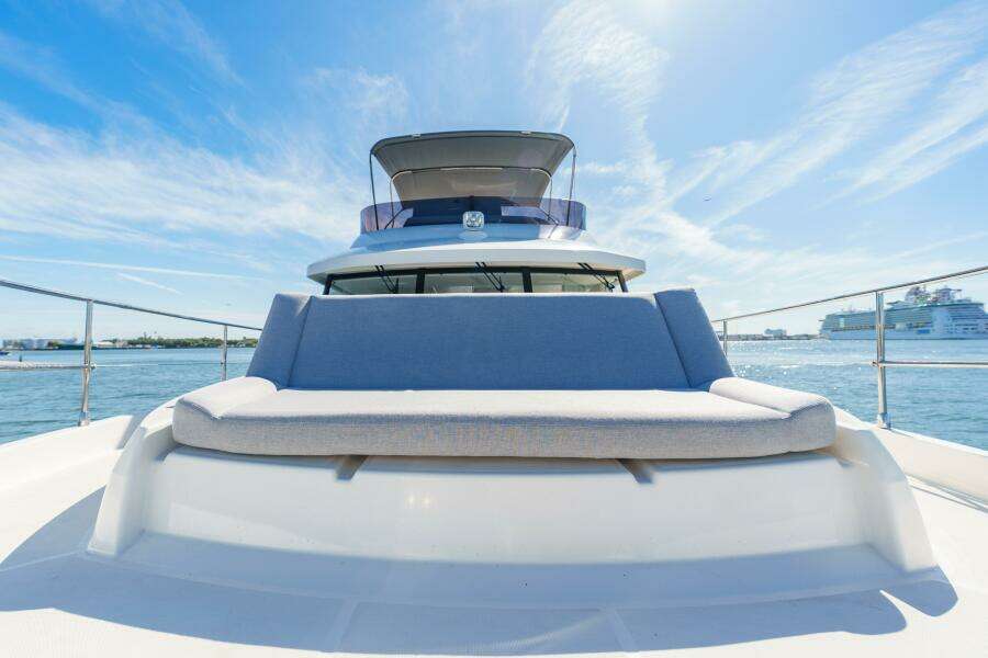 2025 Beneteau 