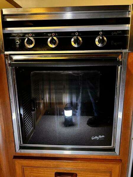 1989 Hi-Star 48 Sundeck