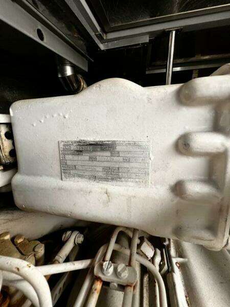 1989 Hi-Star 48 Sundeck