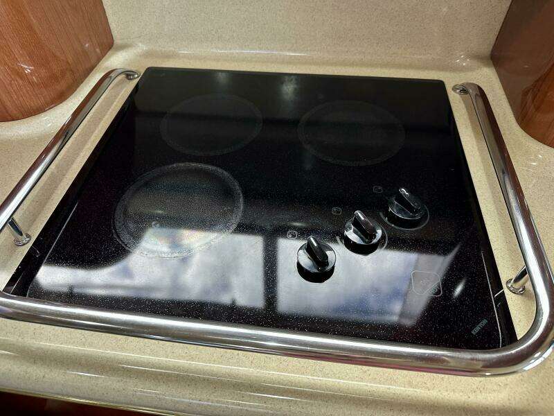 Sea Ray 48 LIFE IS GOOD TODAY - Galley