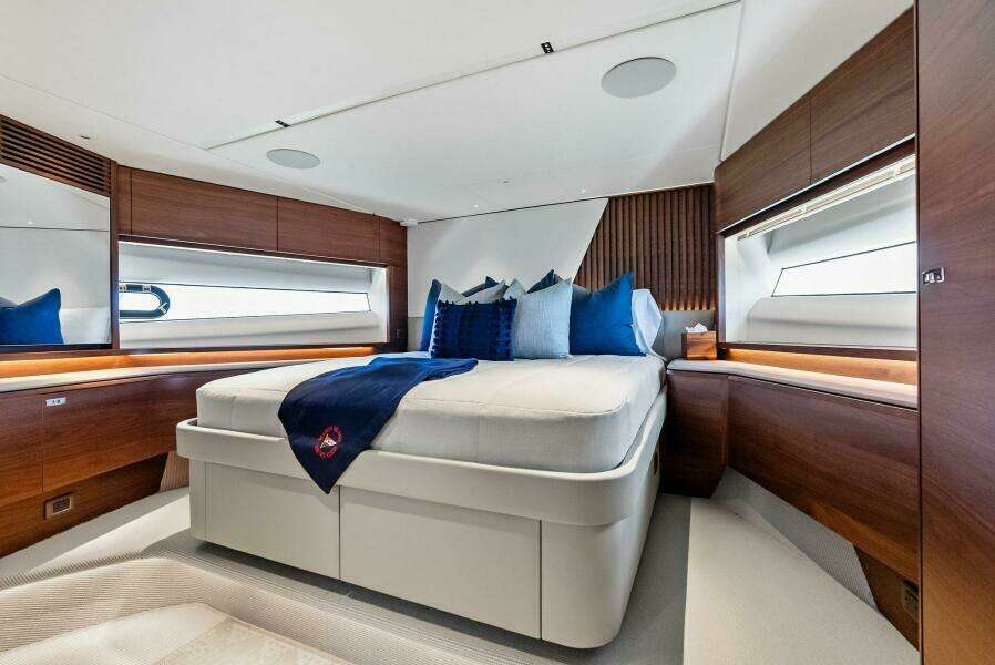 2024 Princess Y72 Motor Yacht