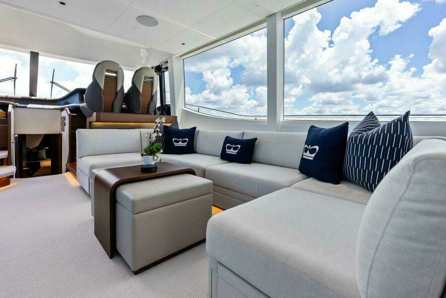 2024 Princess Y72 Motor Yacht 