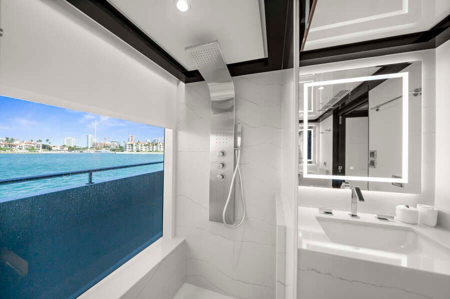 2024 Ocean Alexander 32 L