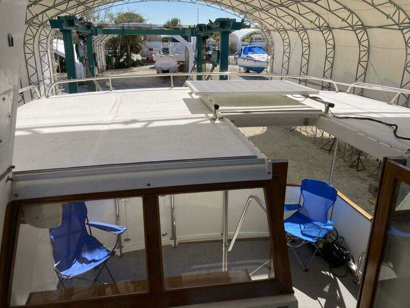 1986 Heritage East Sundeck 36