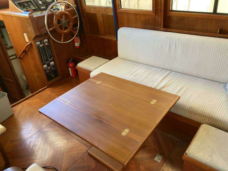 1986 Heritage East Sundeck 36