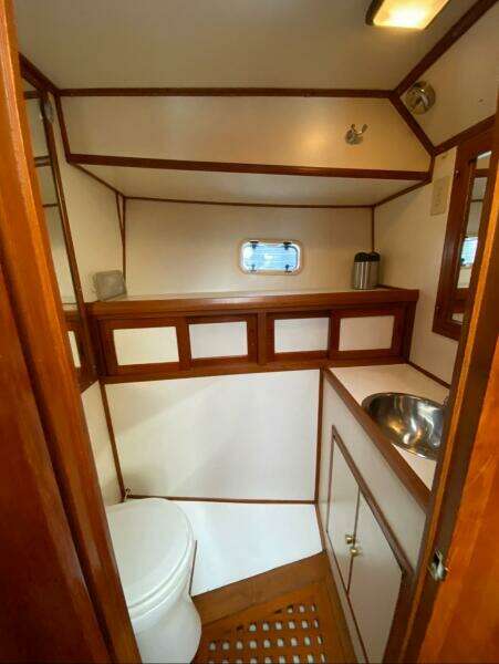 1986 Heritage East Sundeck 36