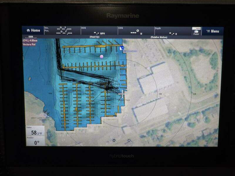 2008 Cruisers Yachts 