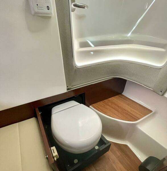 2023 Chaparral 280 OSX