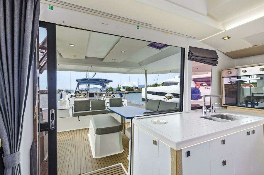 2020 Fountaine Pajot Astrea 42