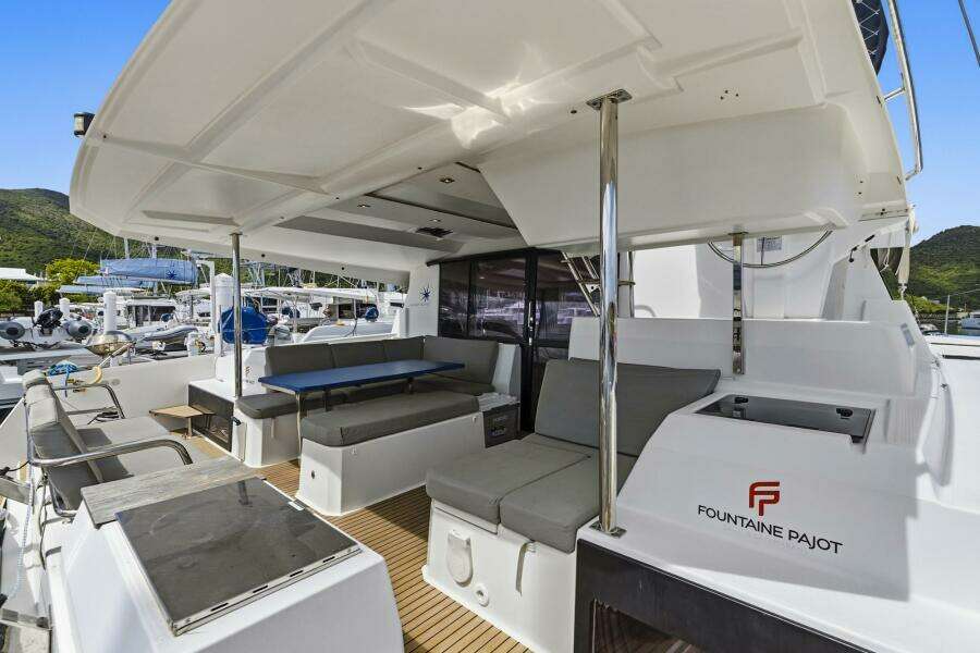 2020 Fountaine Pajot Astrea 42