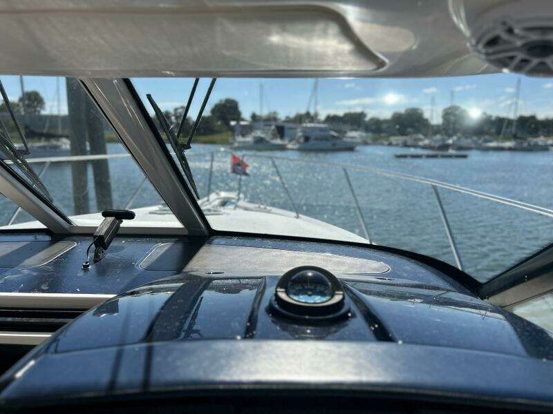 2008 Tiara Yachts 3500 Sovran