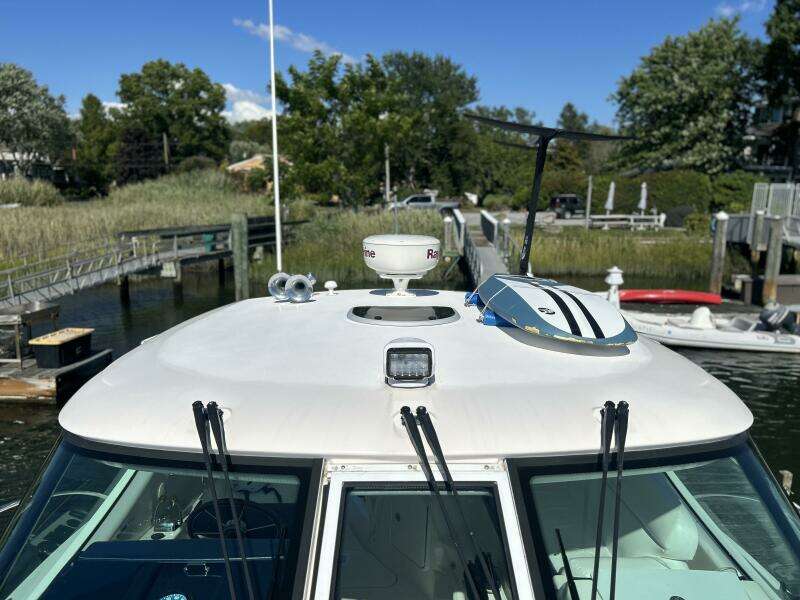 2008 Tiara Yachts 3500 Sovran