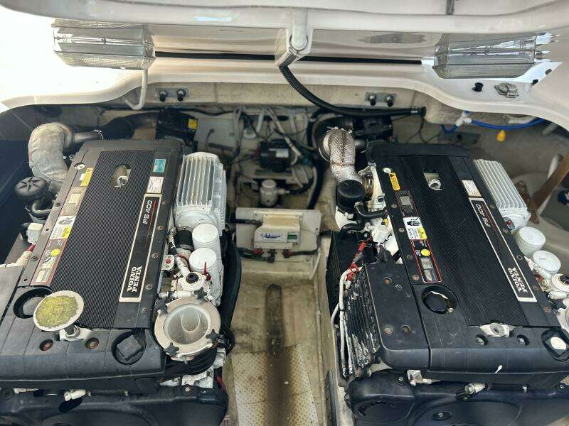 2008 Tiara Yachts 3500 Sovran