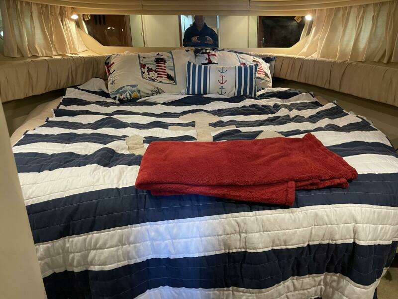 2001 Sea Ray 380 Sundancer