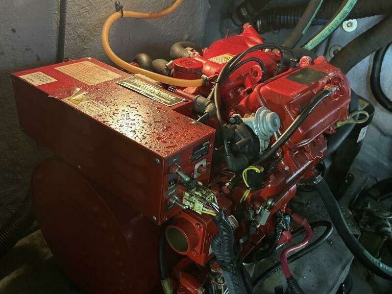 2001 Sea Ray 380 Sundancer