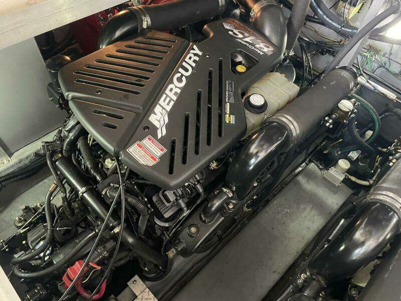 2001 Sea Ray 380 Sundancer