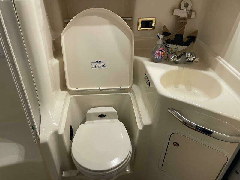 2001 Sea Ray 380 Sundancer