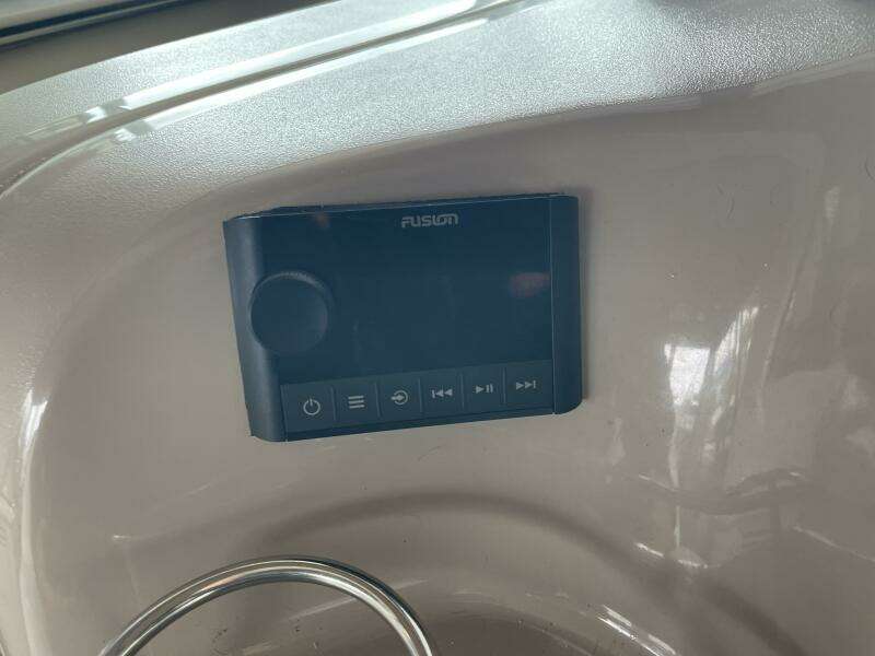 2001 Sea Ray 380 Sundancer